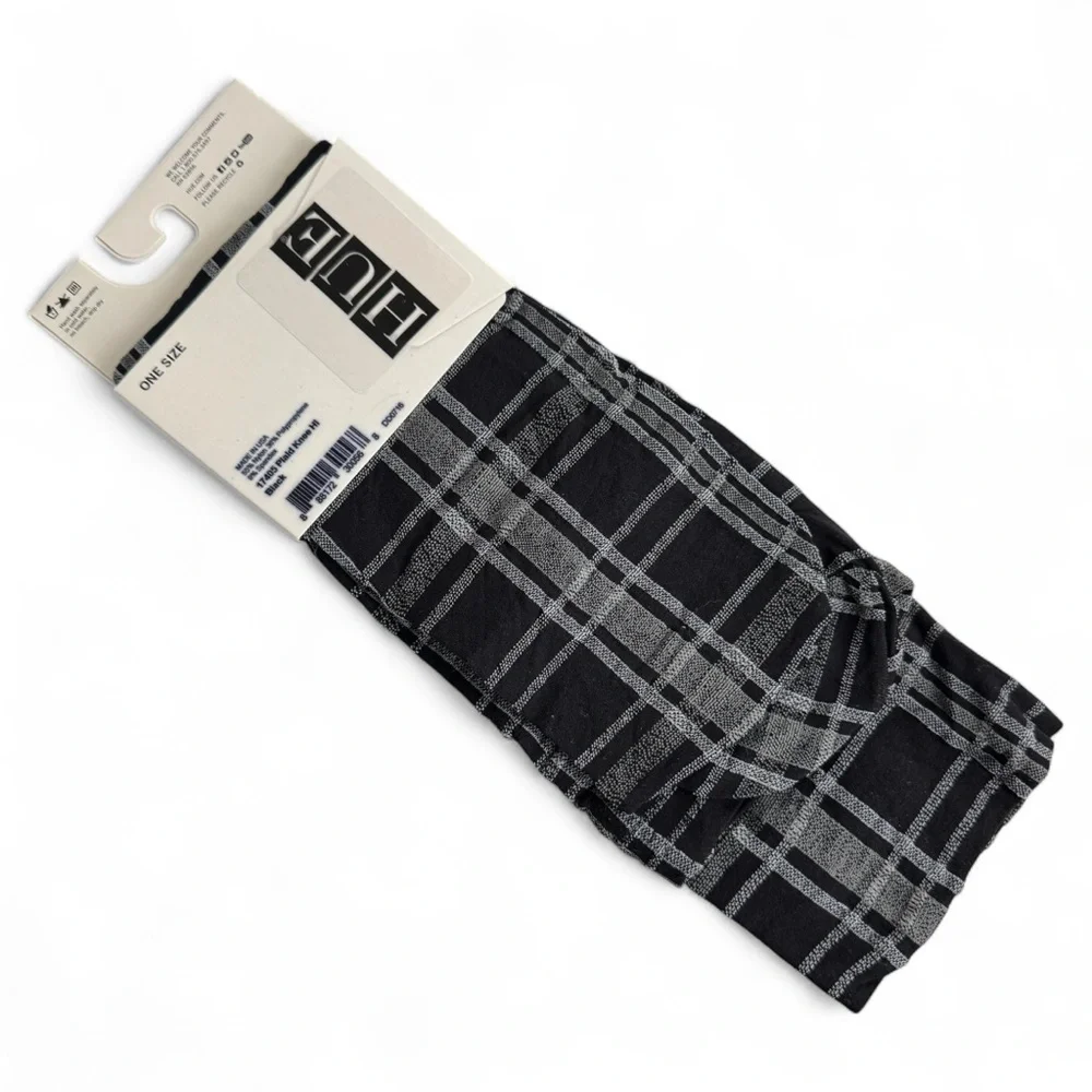 Hue Black Gray Plaid Knee High Socks Womens One Size Fits Most‎